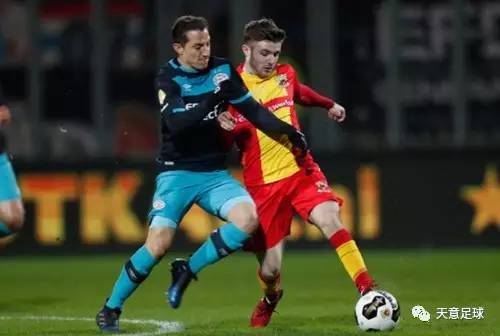 取决于两个 取决于两个